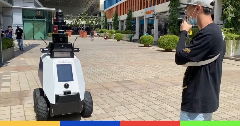 À Singapour, un robot traque les comportements "déviants" des passants
